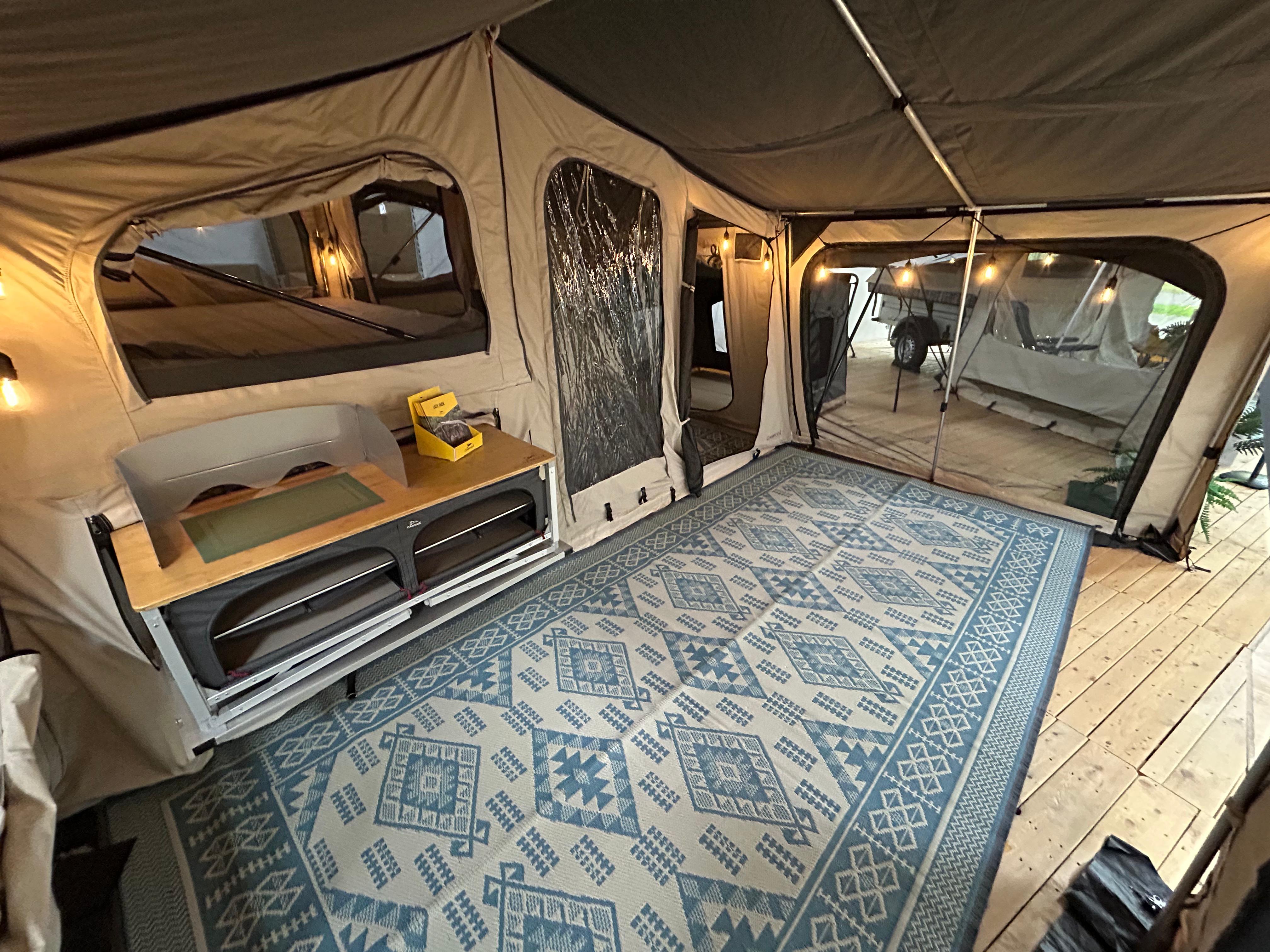 Binnenkant van de voortent van de Campooz Lazy Jack
