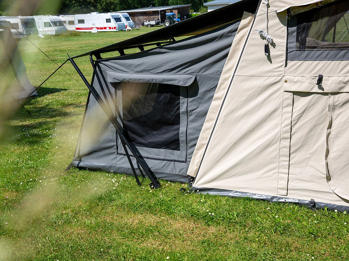 Campooz Lazy Jack met zijaanbouw